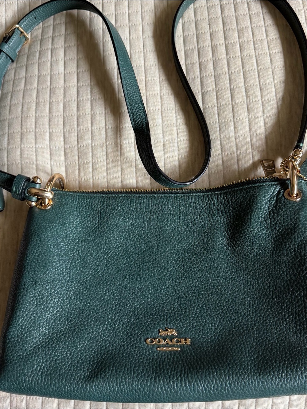 Coach crossbody Kelly green
